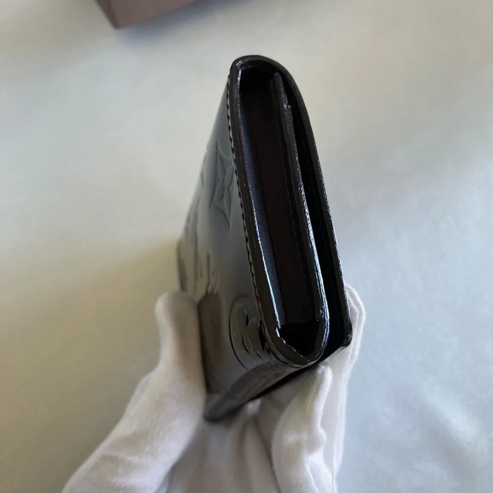 Authentic 💯 LV Vernis Amirente Card Case - Picture 4 of 5